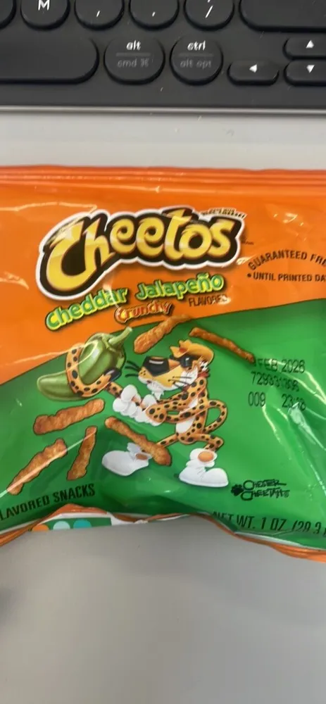 Cheetos Cheddar Jalapeño Crunchy