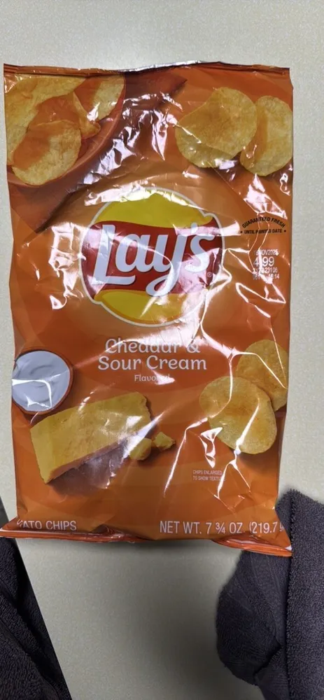 Cheddar & sour cream Potato chips