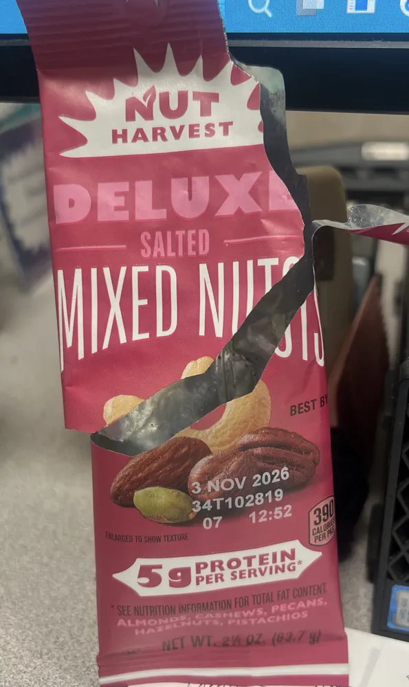 Deluxe salted mixed nuts
