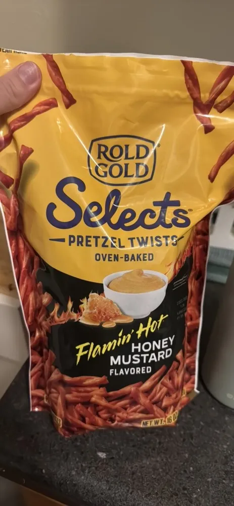 Pretzel Twists Flamin' Hot Honey Mustard Flavored