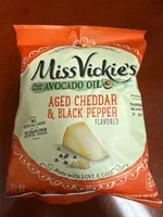 Aged Cheddar & Black Pepper Flavored Kettle Cooked Potato Chips