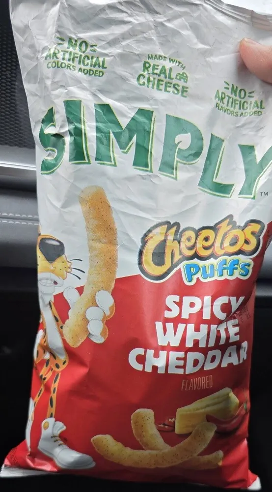 Cheetos Puffs Spicy White Cheddar