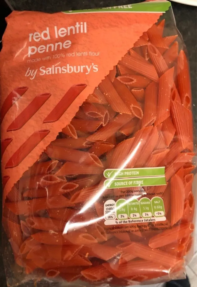 Red lentil penne