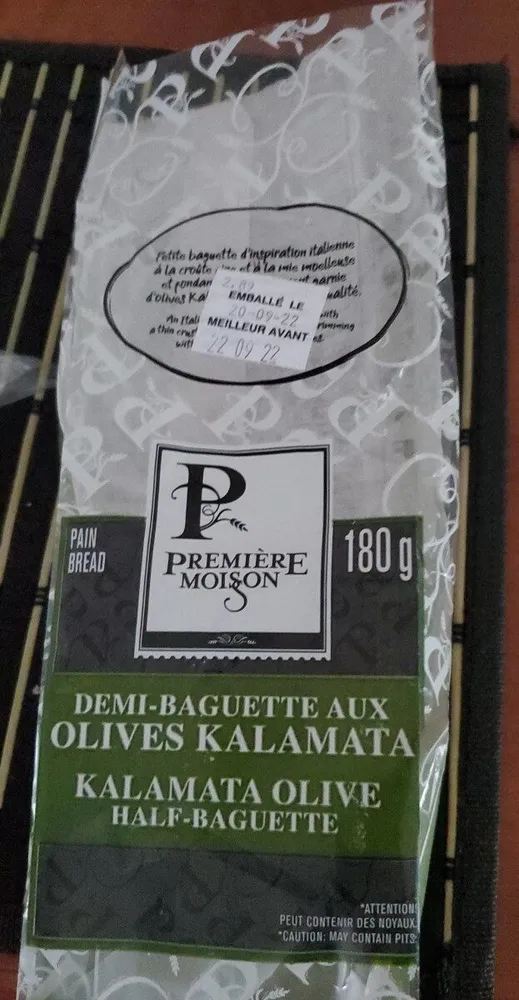Pain baquette aux olives kalamata