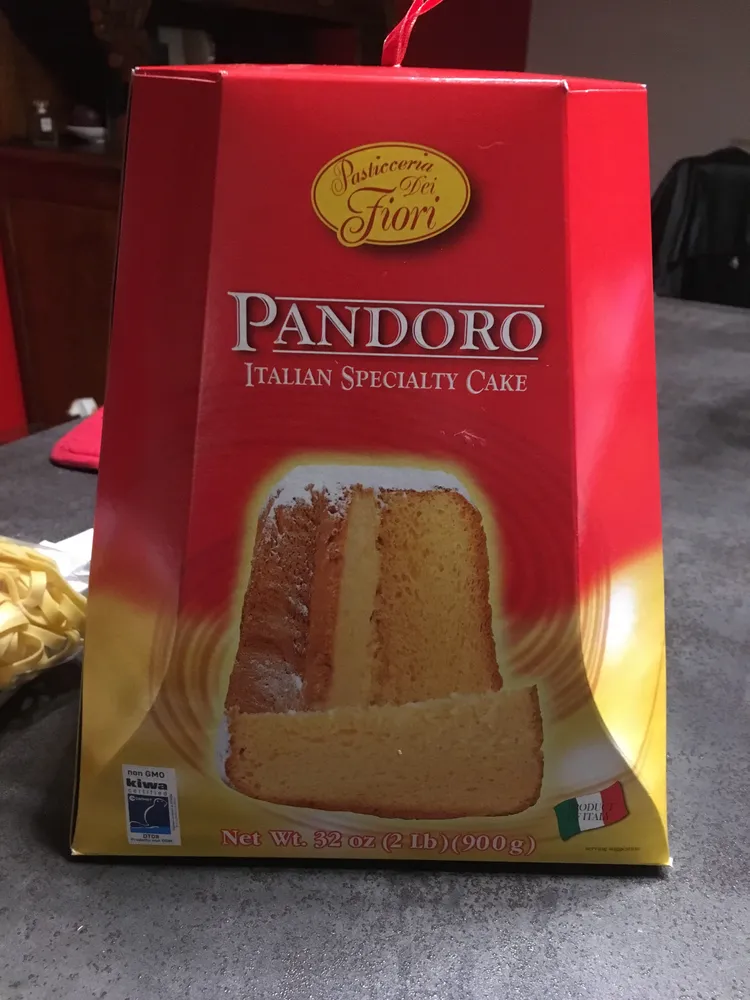 Pandoro - Italian Speciality Cake