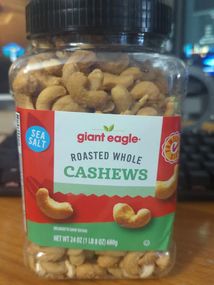 Sea salt roasted whole cashews