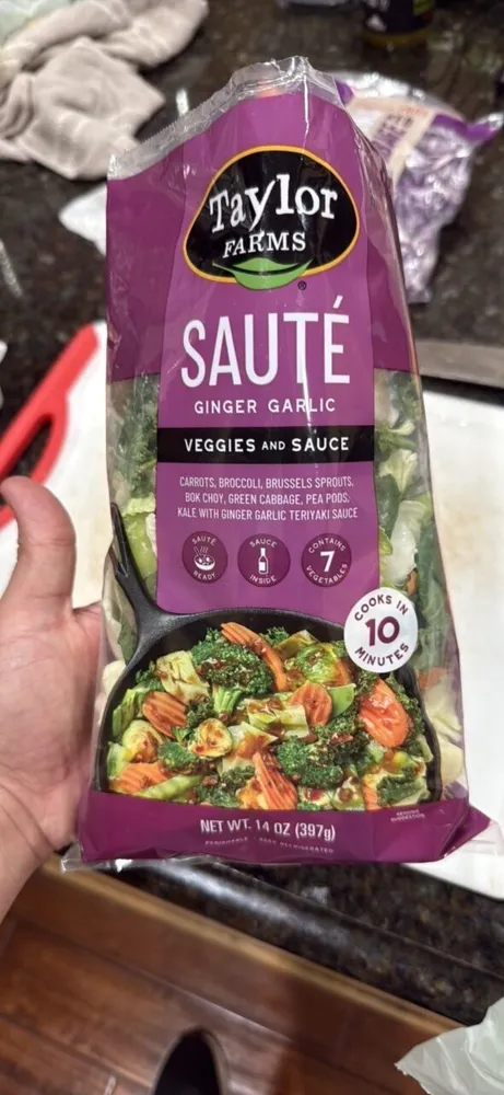 Sauté Ginger Garlic Veggies and Sauce