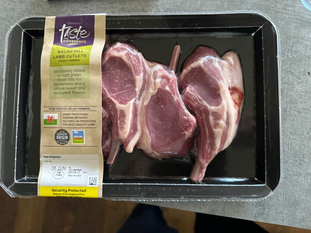 Sainsbury's Welsh Hill Lamb Cutlets, Taste the Difference x4 265g