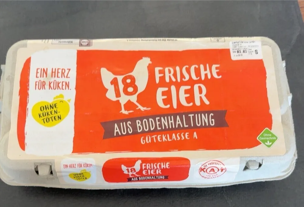 18 Frische Eier aus Bodenhaltung Güteklasse A