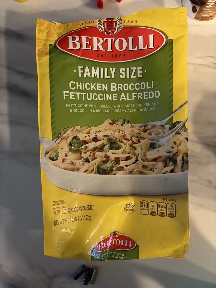 Chicken broccoli fettuccine alfredo