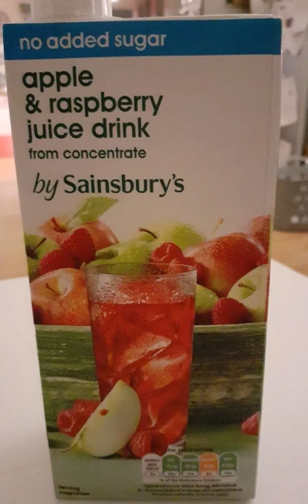 Apple and raspberry juice drink