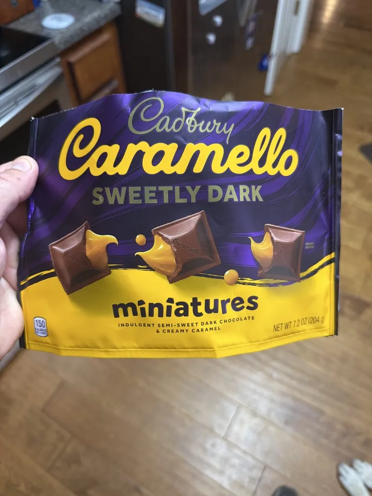 Caramel Sweetly Dark Miniatures