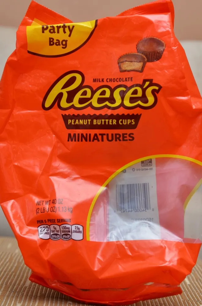 Milk chocolate miniatures peanut butter cups