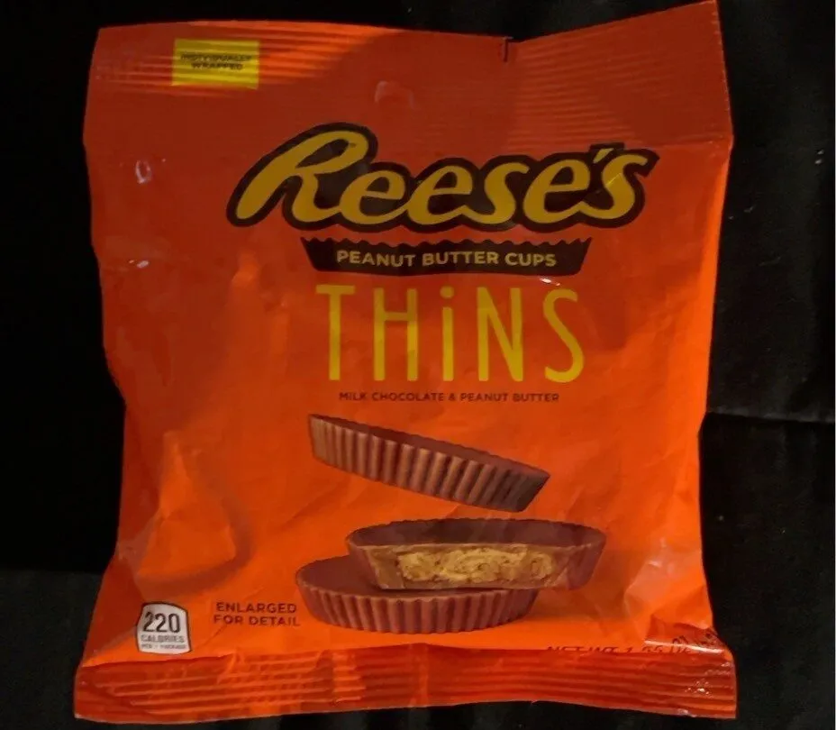 Peanut Butter Cups Thins Chocolate Candy & Peanut Butter