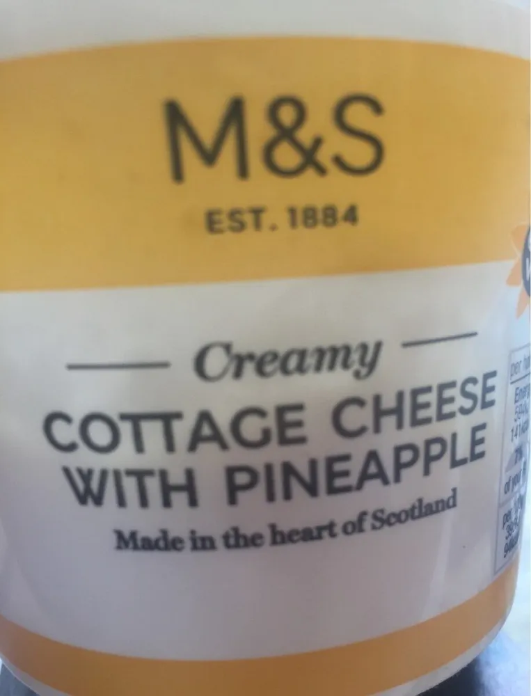 Cottage cheese with pineapple