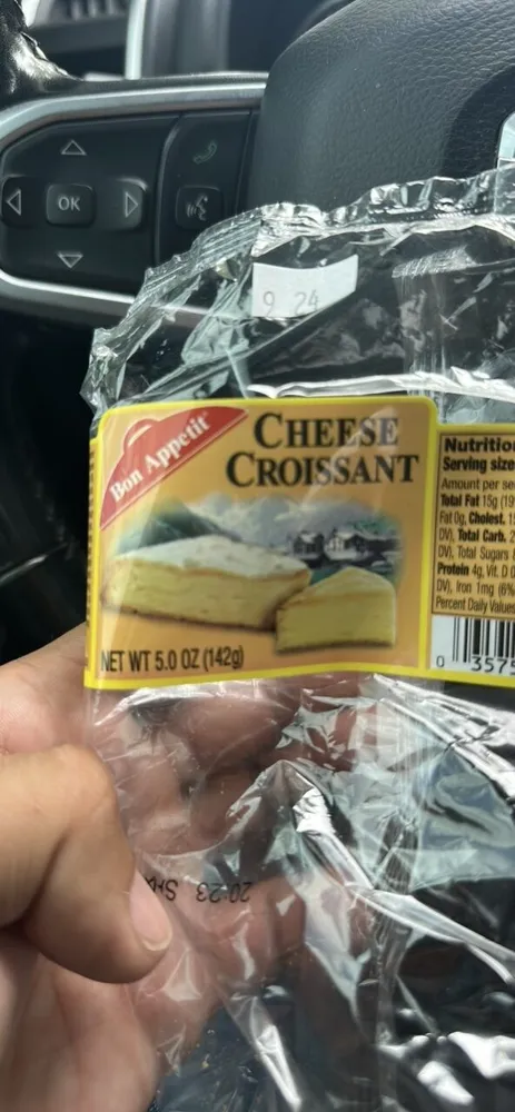 CHEESE CROISSANT