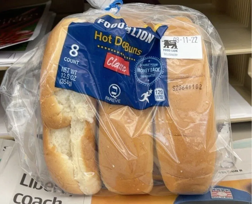 Hot dog buns