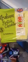 Medium british cheddar cheese