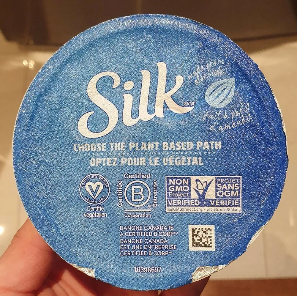 Almond Dairy-Free Plant-Based Yogurt, Vanilla, CAN
