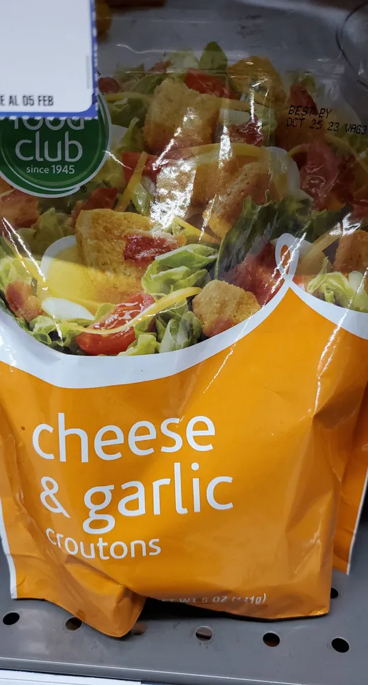 Cheese & garlic restaurant style croutons, cheese & garlic