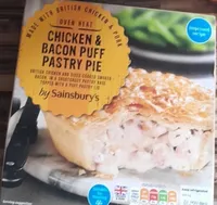 Chicken and bacon puff pastry pie