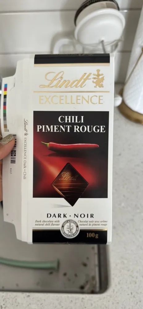 CHILI PIMENT ROUGE DARK NOIR