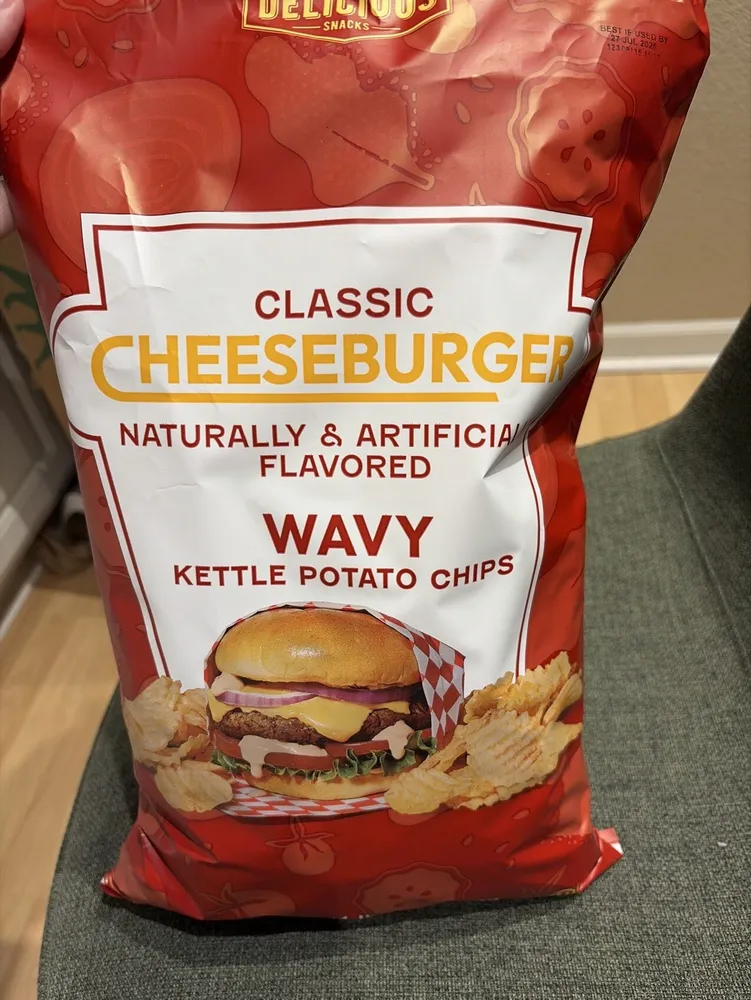 Classic Cheeseburger Wavy Kettle Potato Chips