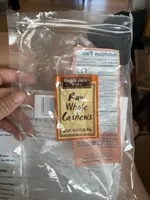 Raw whole cashews