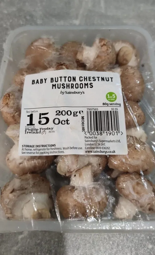 Baby button Chestnut mushrooms