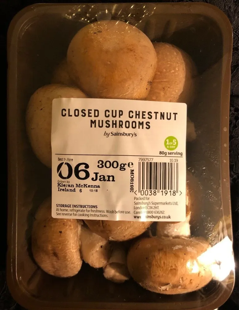Closed Cup Chestnut Mushrooms