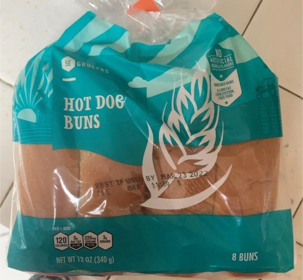 Hot dog buns