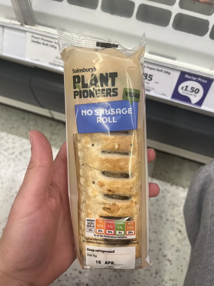 Vegan Suasage Roll