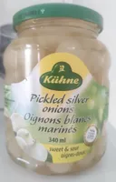 Oignons blancs marinés
