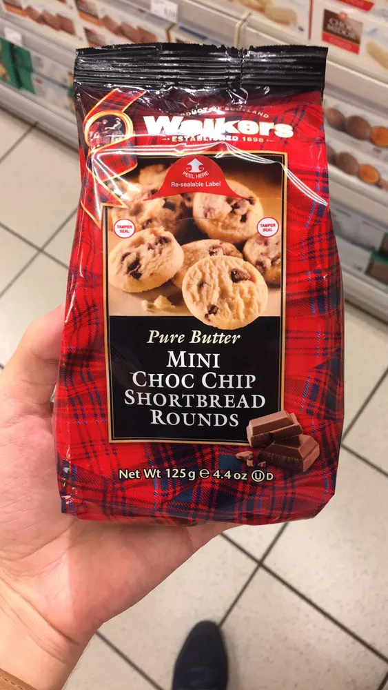 Shortbread mini rounds chocolate chip