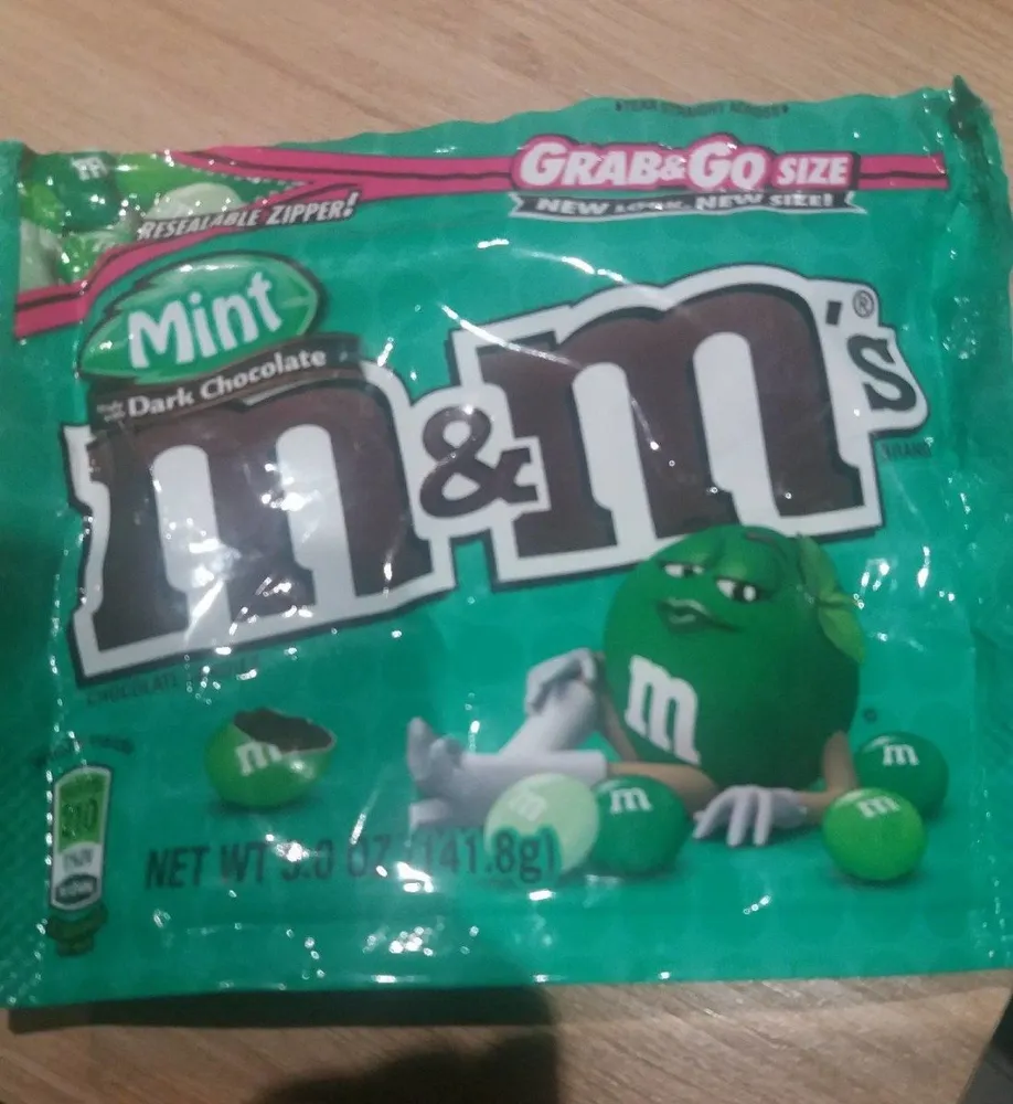Chocolate candies, mint