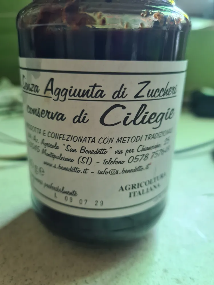 Conserva di ciliegie