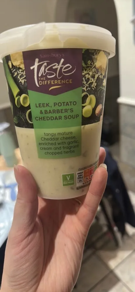 LEEK, POTATO & BARBER'S CHEDDAR SOUP