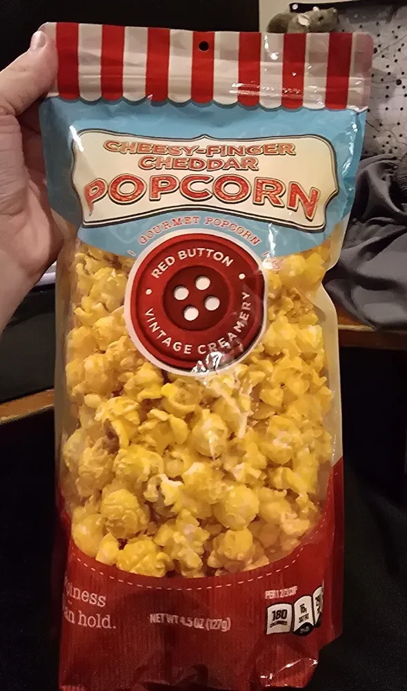 Cheesy-Finger Cheddar Popcorn