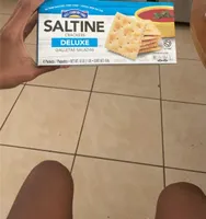 Saltine Crackers Deluxe