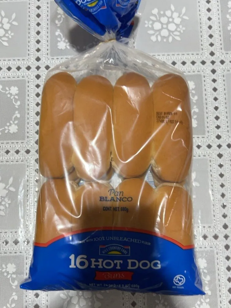 Hot dog buns