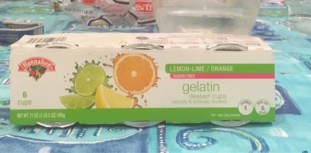 Gelatin dessert cups