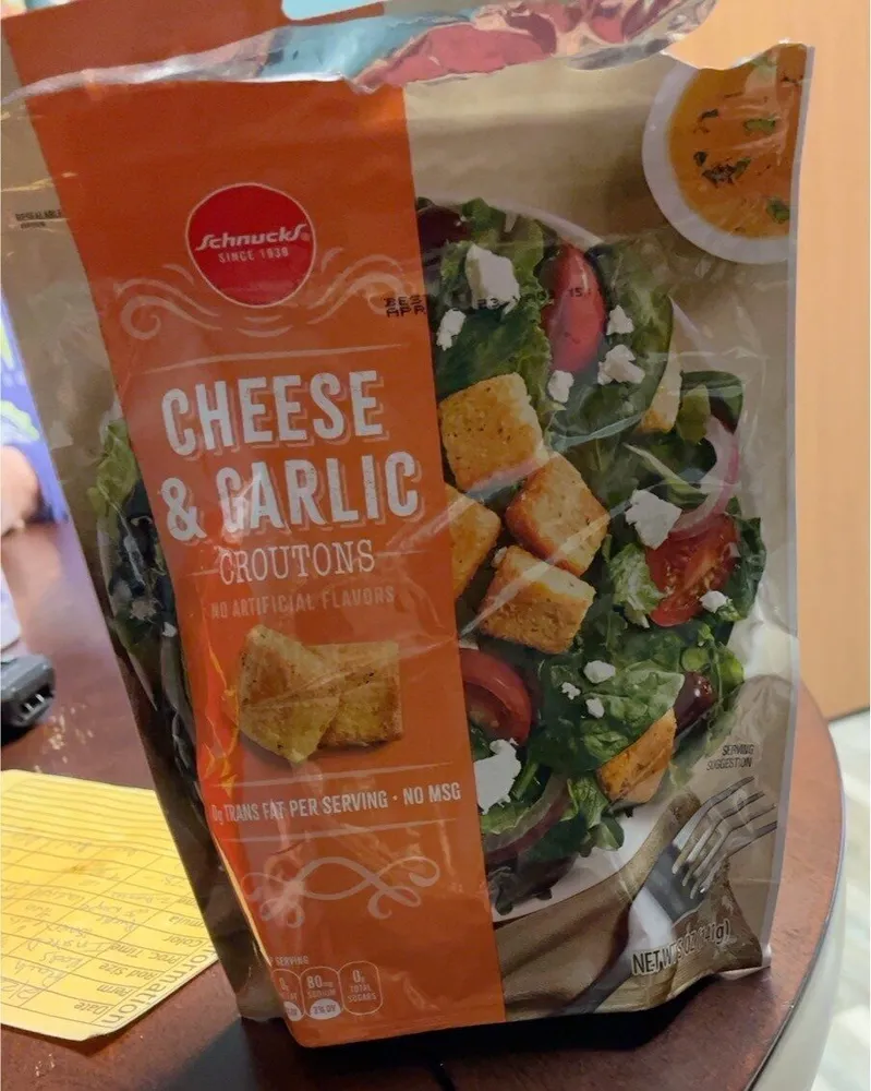 Cheese & garlic croutons