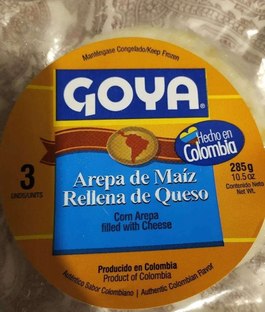 Goya arepa de maíz rellena de queso