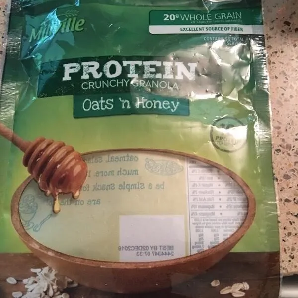Oats 'n honey protein crunchy granola, oats 'n honey
