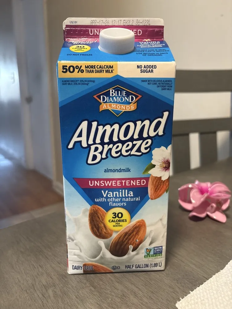 Almond Breeze almondmilk UNSWEETENED Vanilla