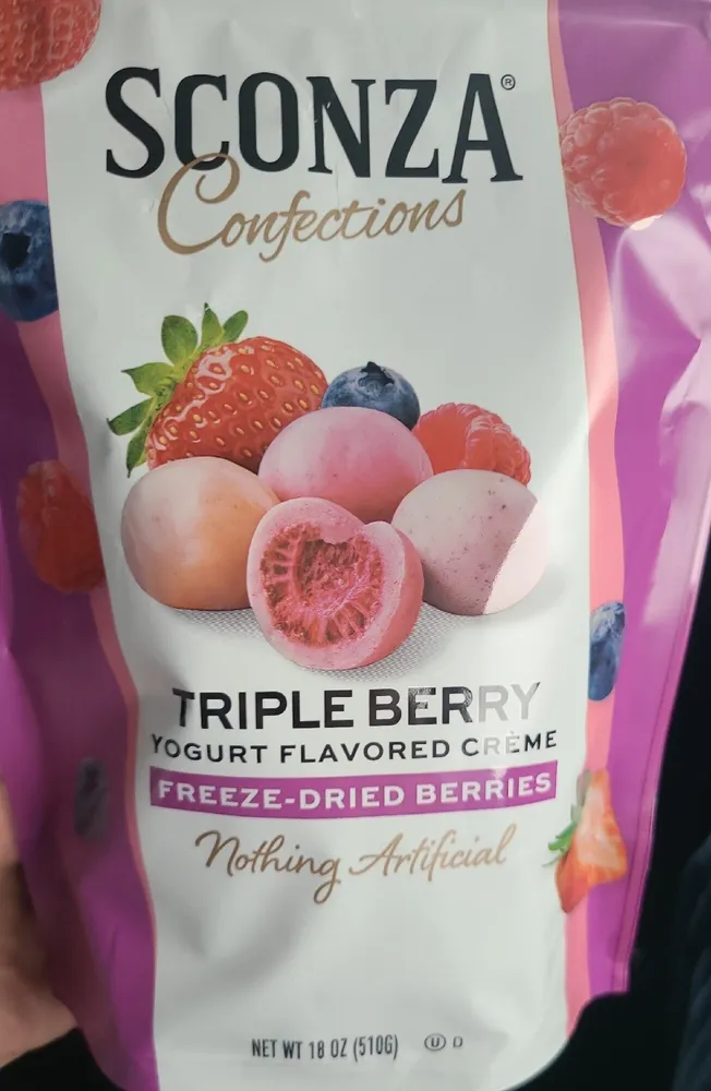 Triple Berry Yogurt Flavored Crème Freeze-Dried Berries