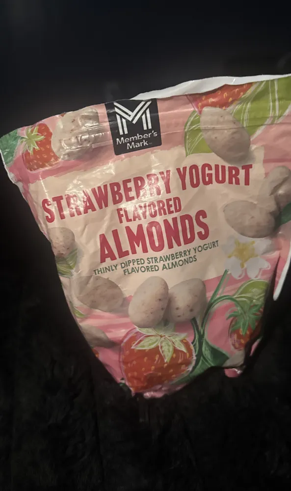 Strawberry Yogurt Flavored Almonds