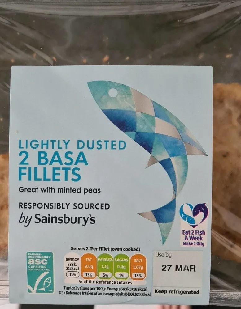 Lightly dusted basa fillet