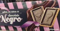 Galleta con tableta de chocolate negro