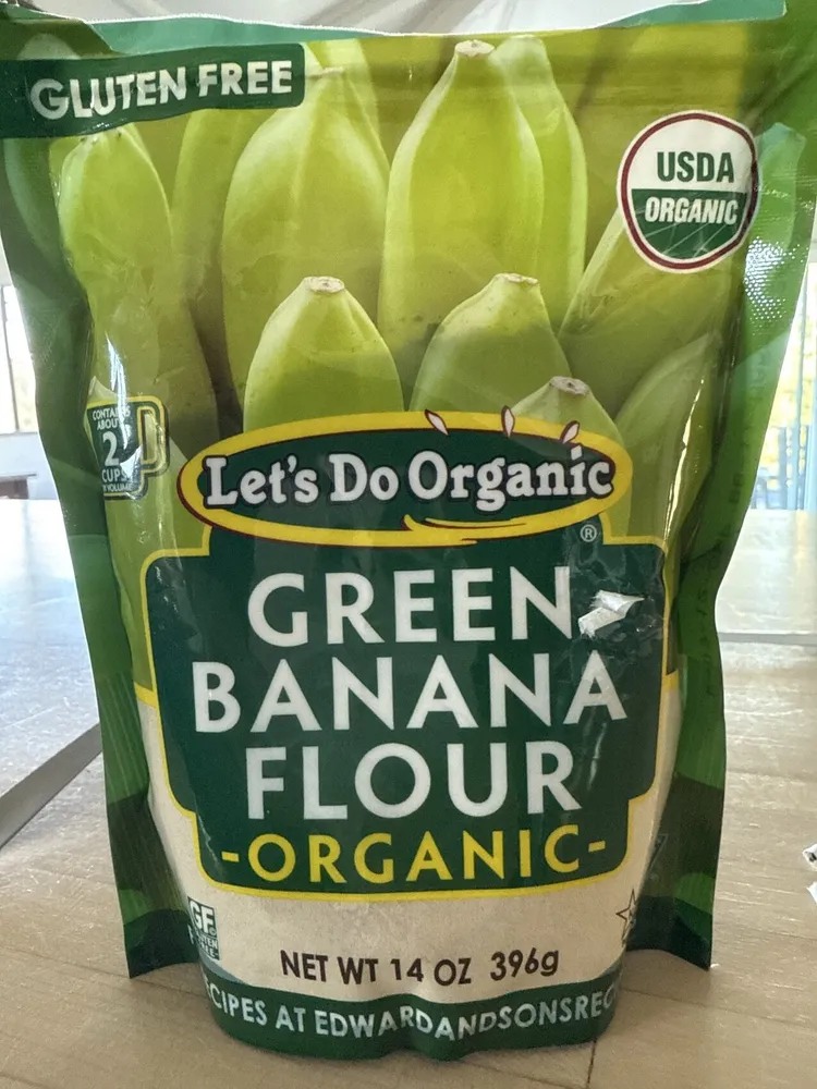 Green banana flour